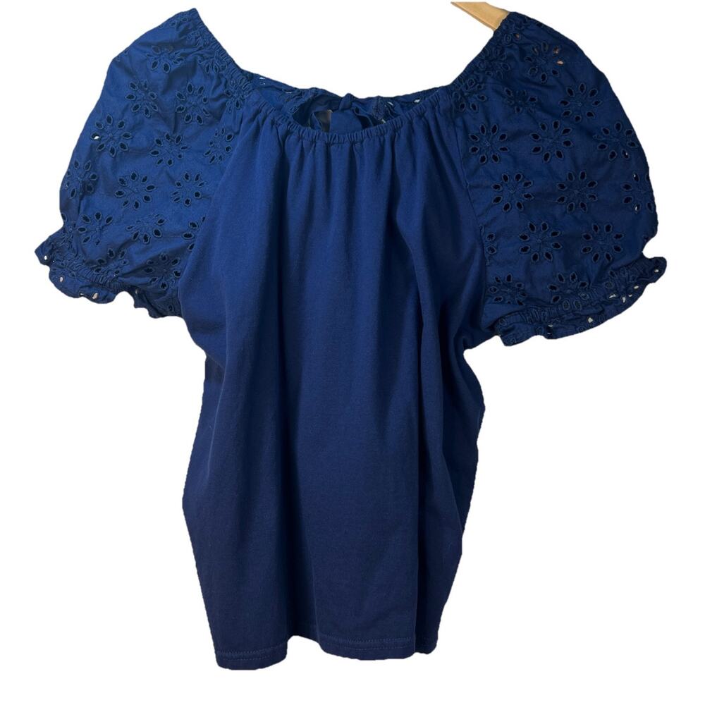 J. Crew Eyelet Puff Sleeve peasant eyelet resort top Medium Navy Blue Bow back